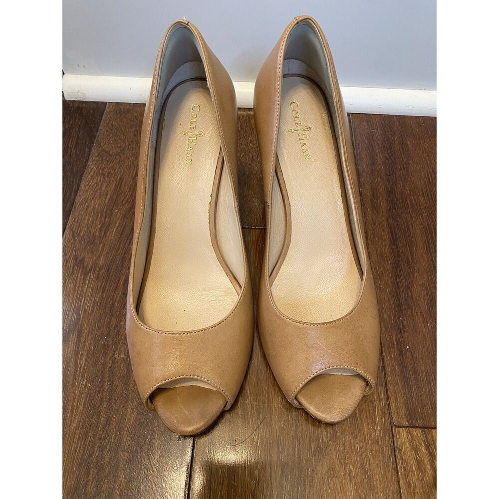 COLE HAAN women’s size 8 Margot Sand Tan Peep Toe High Heel Leather Pumps